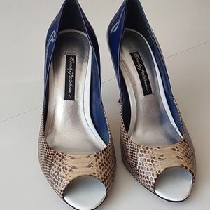 Beverly Feldman Navy and Tan Snake Embossed Peep Toe heel Size 8